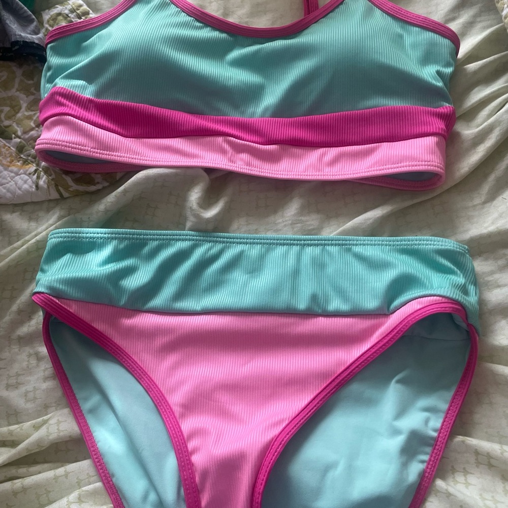 Pink lily swimsuit size medium NWT